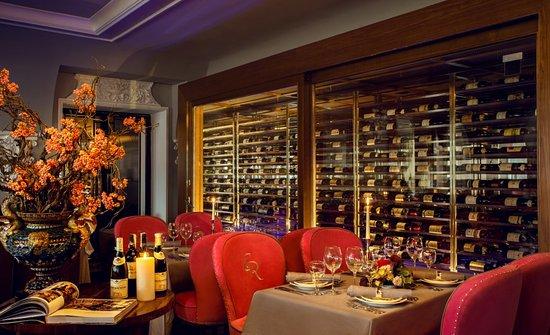 De Vine Restaurant