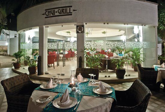 Chui Grill Leopard Beach hotel