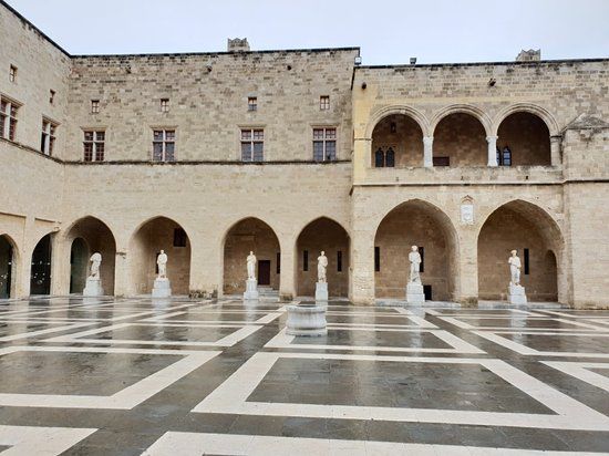 Pałac Wielkich Mistrzów Zakonu Joannitów